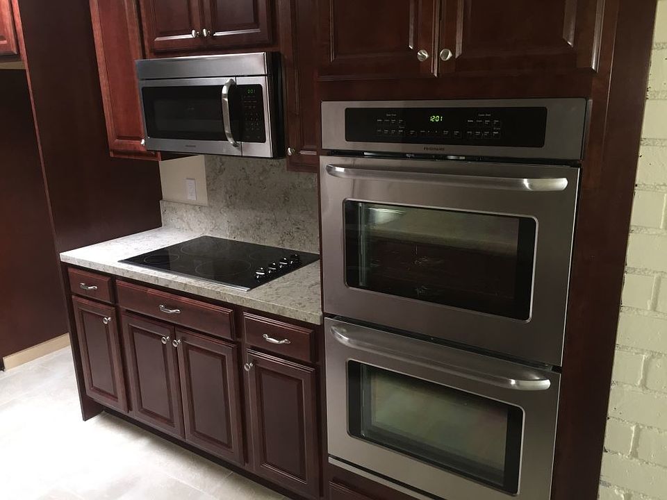1st image of 5330 Lindley Ave Unit 313