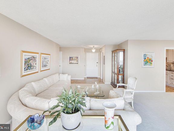 5th image of 7420 Westlake Ter APT 1403