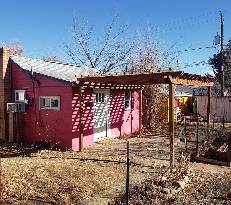 1st image of 618 Jefferson Ave #0
