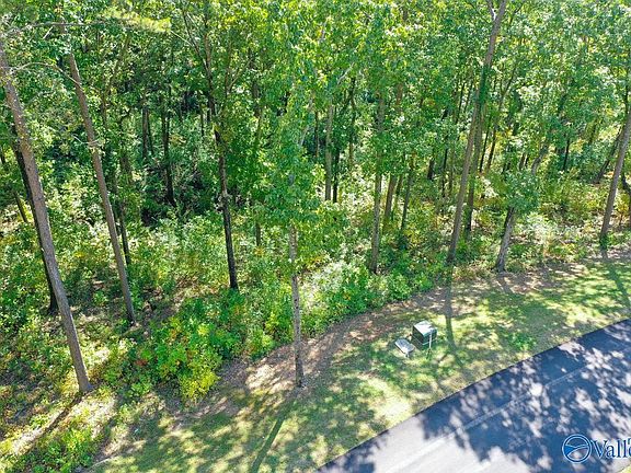 2nd image of 112 Boathouse Dr