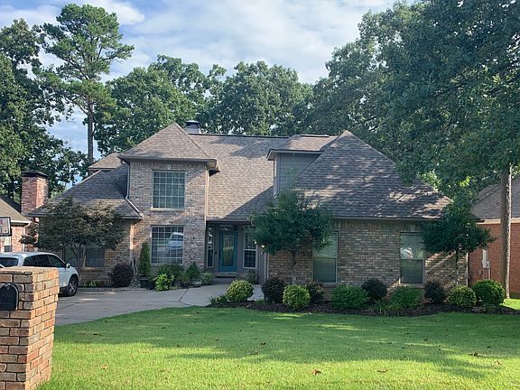 Renovated 4BR/ 3 BA w BONUS