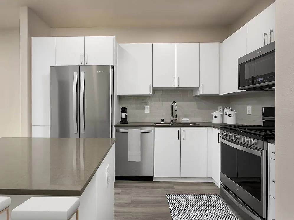 Avalon Playa Vista — Photo 4