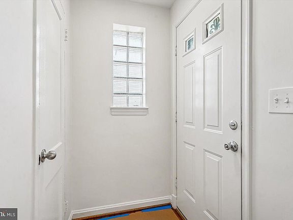 3rd image of 8422 12th Ave