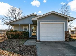 601 E Brook St, Collinsville, OK 74021