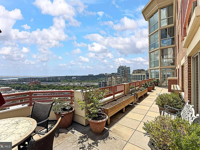 2181 Jamieson Ave #1803 — Photo 73