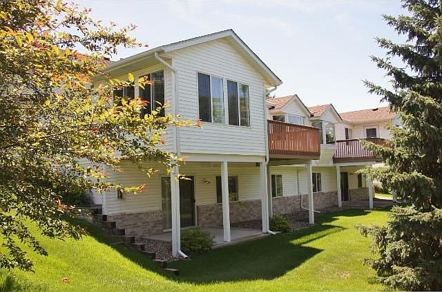 1st image of 15951 Hyland Dr
