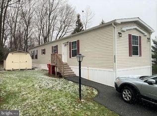 200 Haddon Dr, Macungie, PA 18062