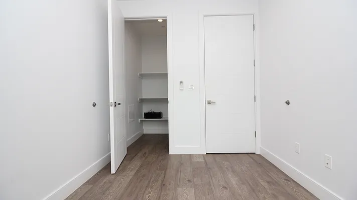 Rented by Nooklyn NYC LLC | media 11