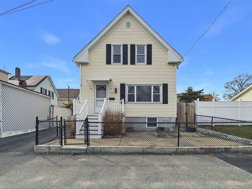 1st image of 275 Dartmouth St