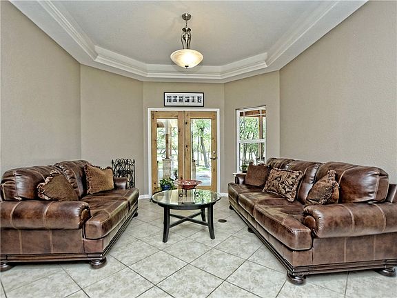 4th image of 1027 County Road 284