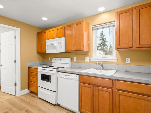 136 SE 119th Ave, Portland, OR 97216