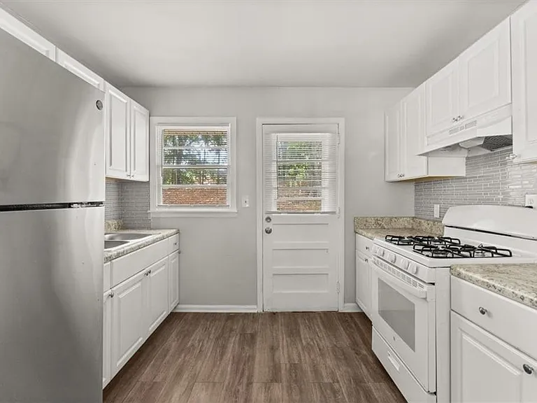 190 Opal Dr — Photo 5