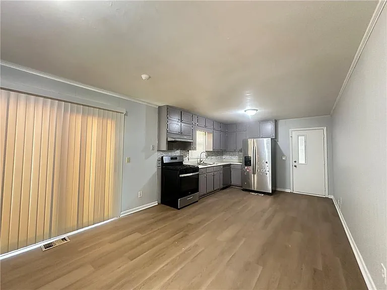 967 Pine Roc Dr — Photo 4