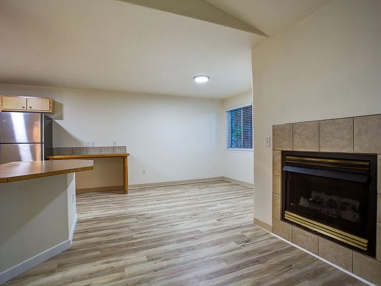 Tamarack Apartments — Photo 46