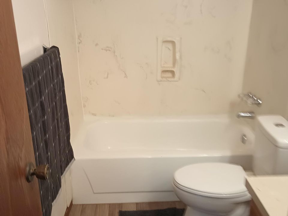 Both Tub and Shower