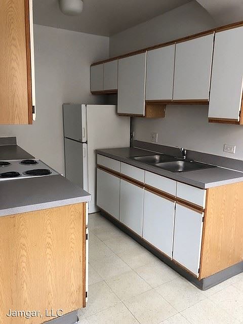 1st image of 327 N Pine Ave APT 304