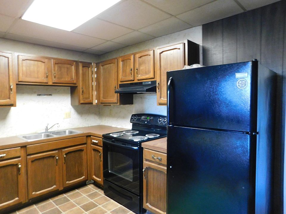 1st image of 111 W Pine Ave #33
