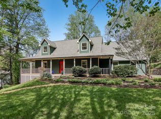 11 Timothy Ln, Candler, NC 28715