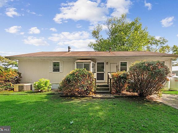 36th image of 33360 S Beach Dr