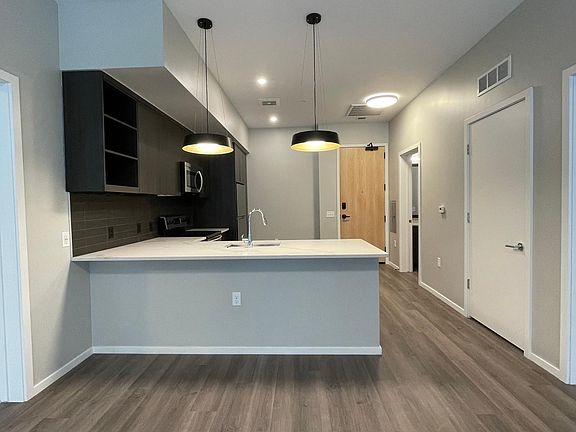 3rd image of 1022 Harrison St #514