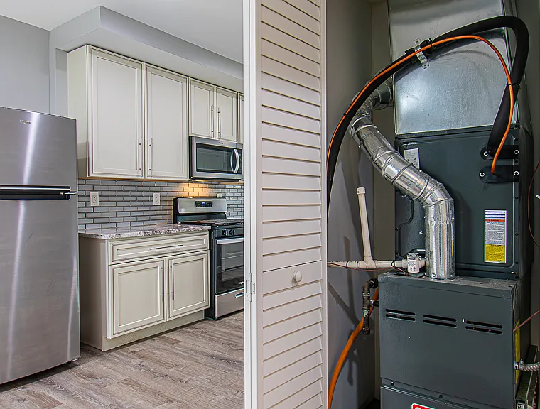 710 Leland Ave #2S — Photo 20