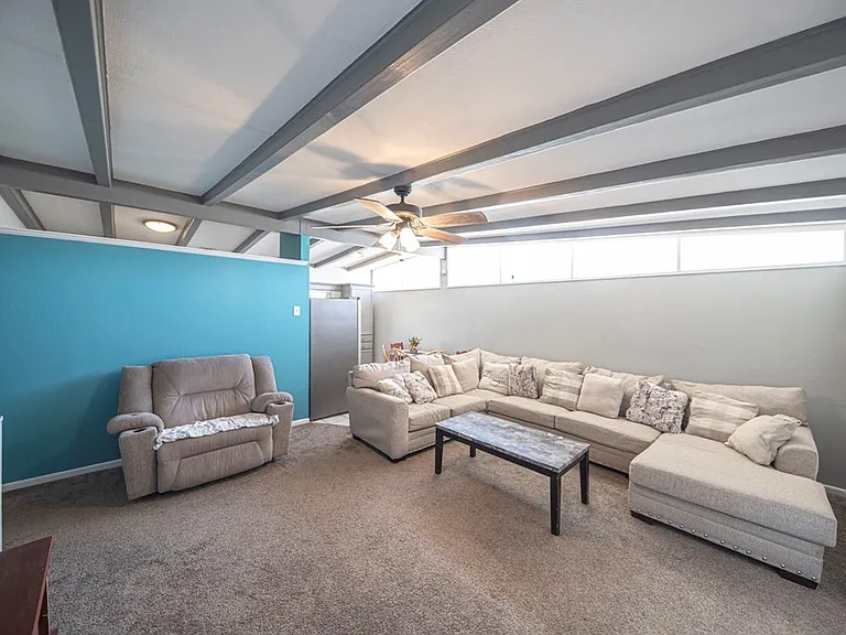 2901 Nabors Ln — Photo 9