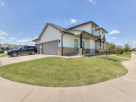 3rd image of 12925 Black Hills Dr