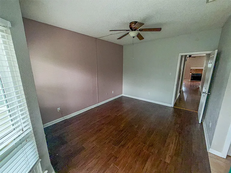 5313 Indio Dr #D — Photo 12