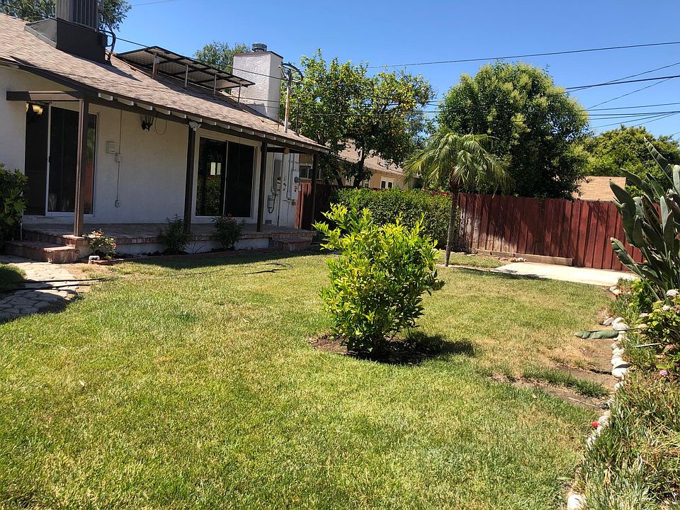 2nd image of 7806 Loma Verde Ave