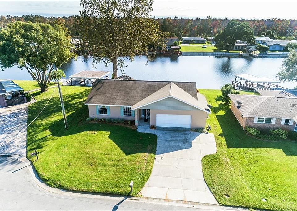 1st image of 26638 W Cove Dr