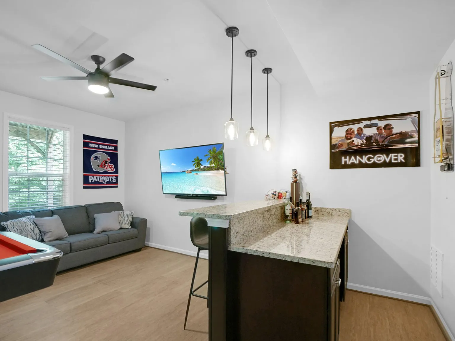 3 bed, 3.5 bath, 2300 sqft, $3,450 — Photo 3