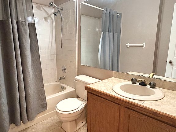 3rd image of 2334 Troy Ct