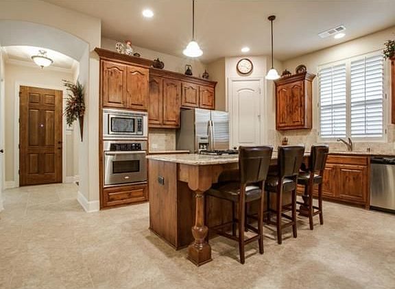 3rd image of 2520 Hundred Knights Dr
