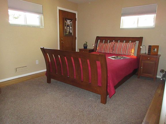 Bedroom 1: 14'x11'