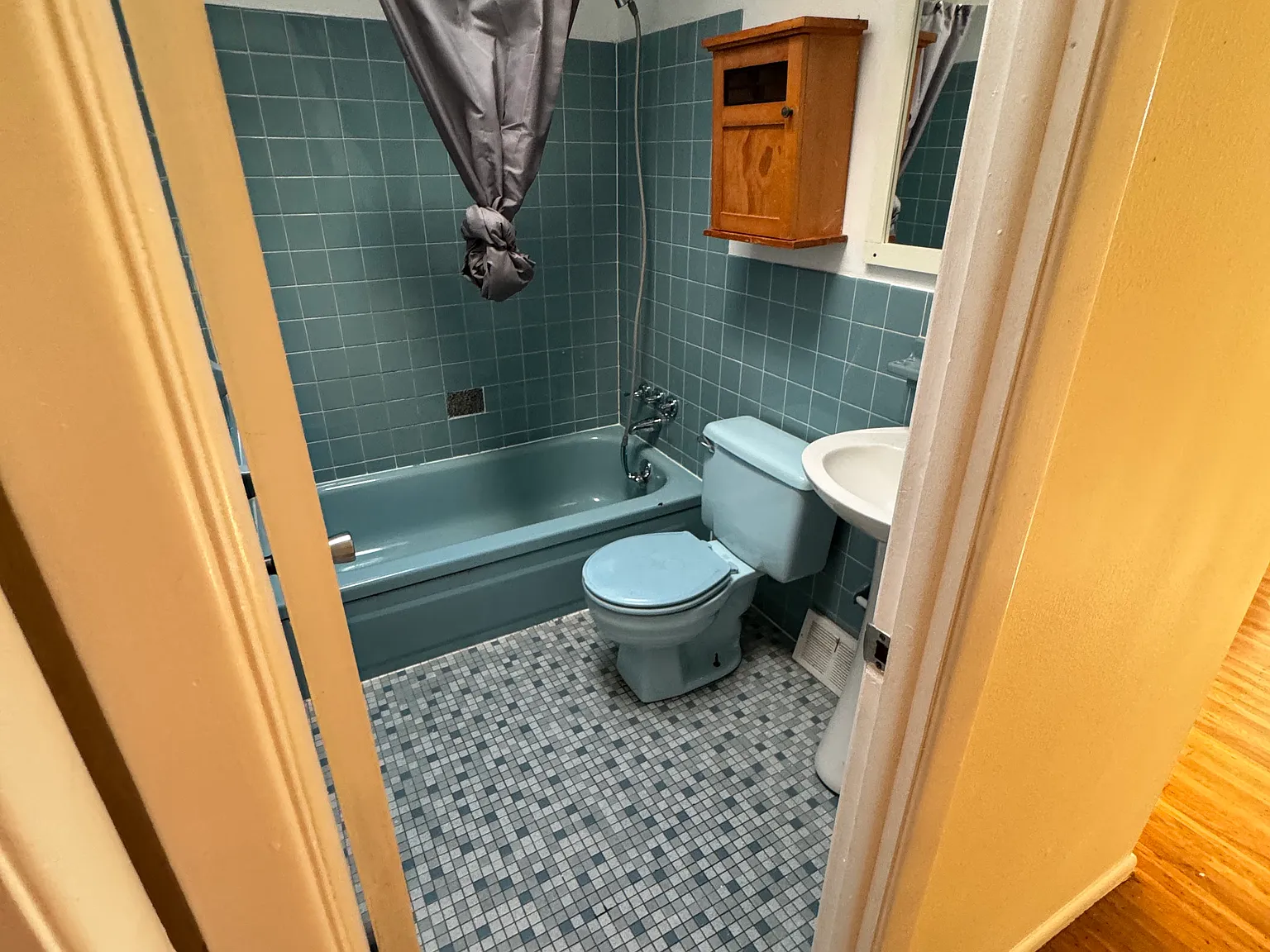 3 bed, 2.5 bath, 1512 sqft, $2,650 — Photo 3