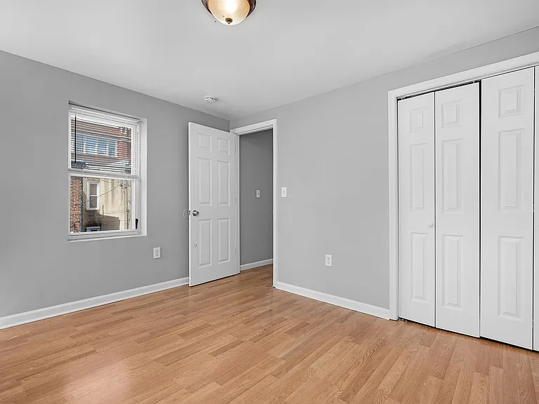 1562 N Woodyear St — Photo 26