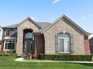 54806 Black Hills Ln, Shelby Township, MI 48316
