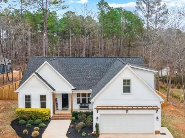 105 Shawnee Dr, Louisburg, NC 27549