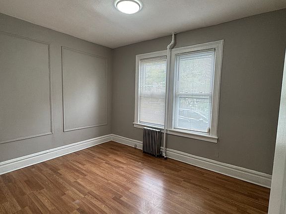 5th image of 132 Hamilton St APT 1