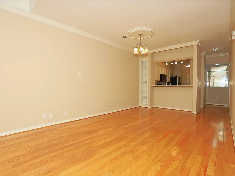 107 Manor Pl — Photo 6