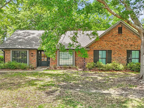 115 Westlake Dr, Brandon, MS 39047