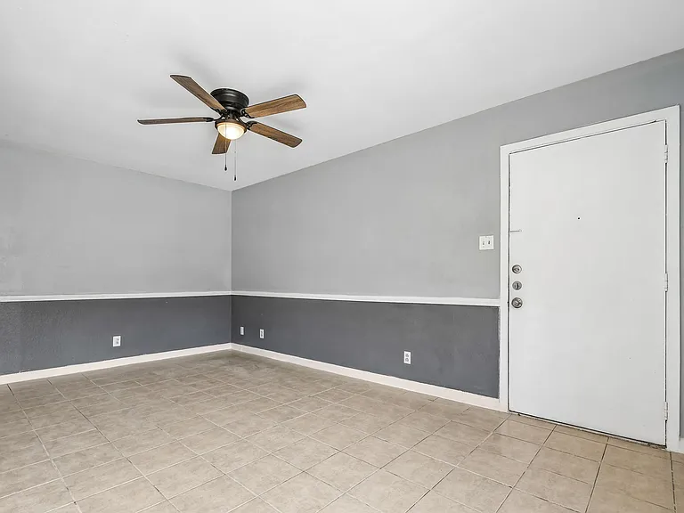 Sunrise Villas — Photo 39