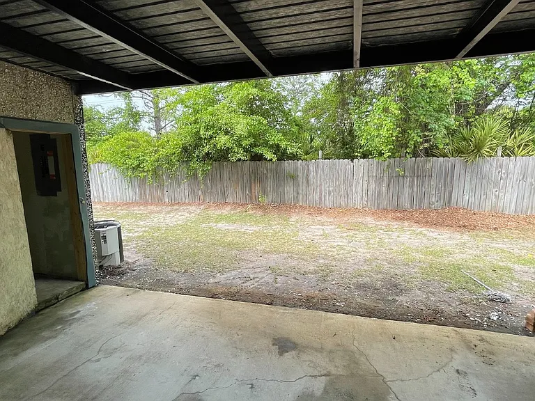 910 Brett Dr #21 — Photo 14