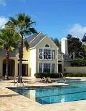 1 bed, 1.0 bath, 673 sqft, $1,300 — Photo 3