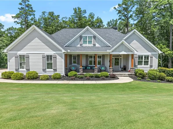 151 Wilshire Dr, White, GA 30184