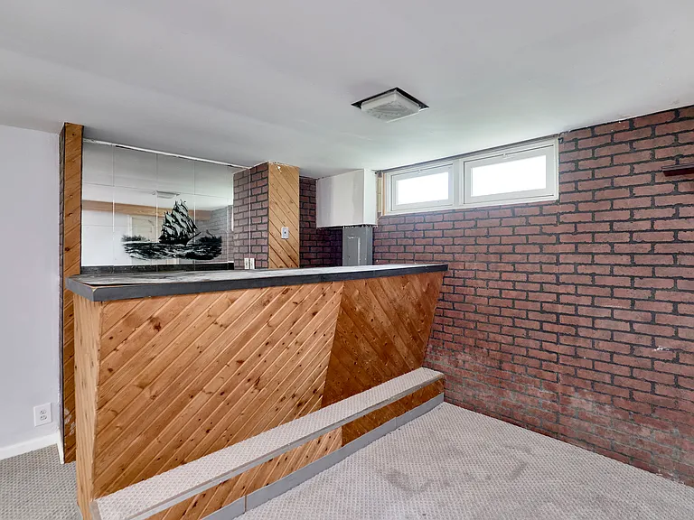 615 Superior Dr — Photo 23