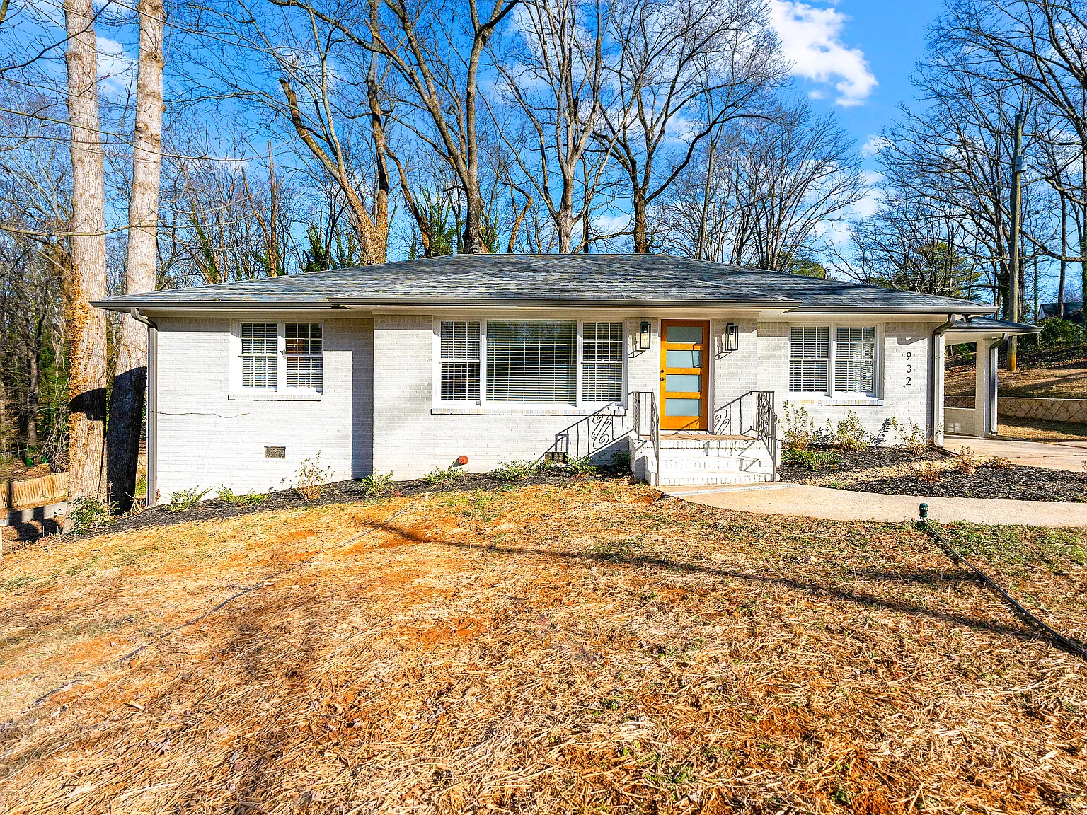 4 bed, 2900 sqft, $2,900 — Photo 1