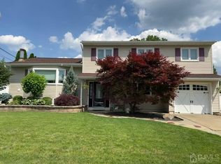 3 Barton Rd, Old Bridge, NJ 08857