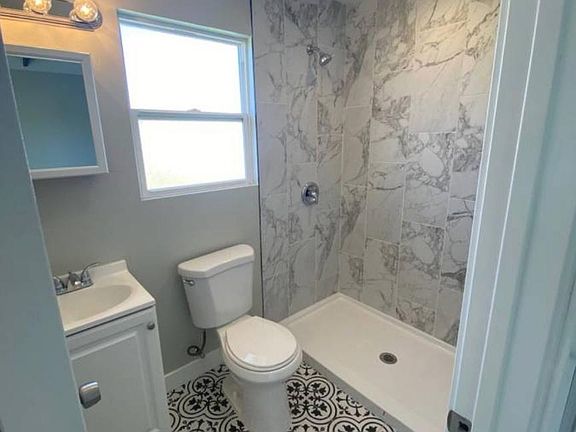 5th image of 5133 1/2 La Paz Dr