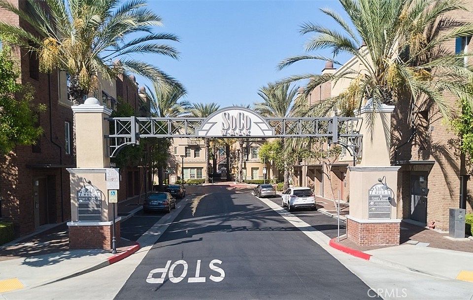 1st image of 180 Village Ct